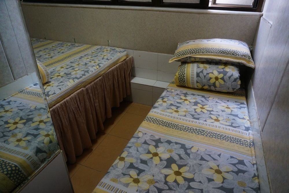 Lucky Comfort Inn Цзюлун Экстерьер фото