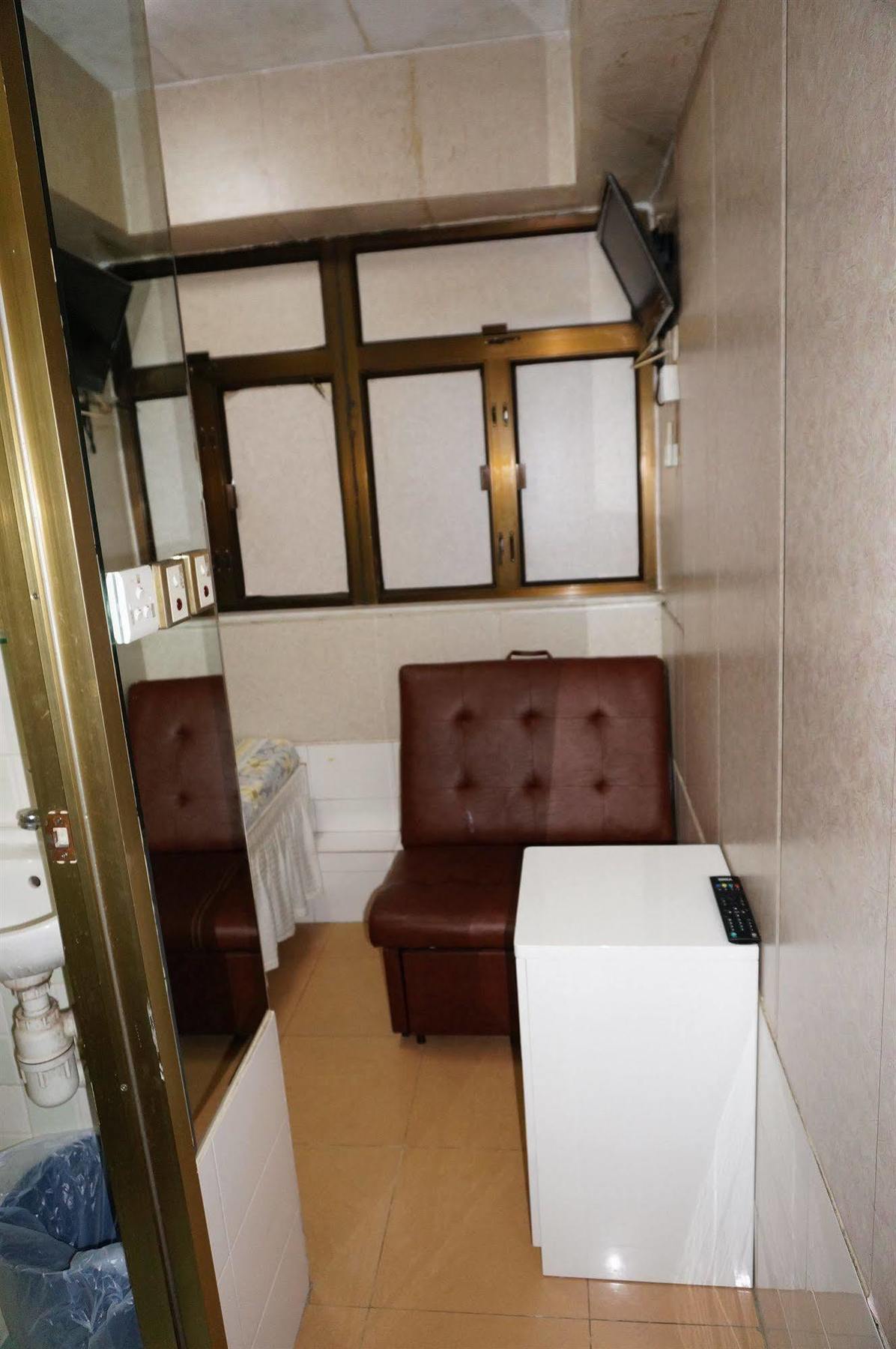 Lucky Comfort Inn Цзюлун Экстерьер фото